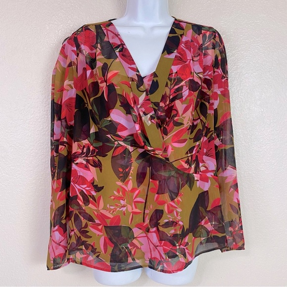 CAbi Mia 2 Piece Long Sleeve Layered Blouse Size M - Picture 2 of 8